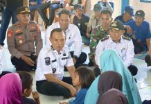 Bupati Konawe Sambangi Warga Terdampak Banjir di Wonggeduku