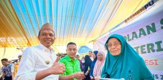 Bupati Konawe Dorong Warga Kelola Sampah Jadi Berkah di TPS 3R Desa Lahotutu