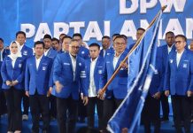 Lantik Pengurus DPW dan Ketua DPD PAN se-Sultra, Zulhas: Tolong Bantu Gubernur